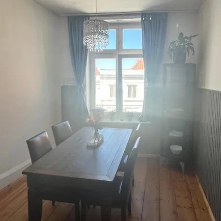 City Apartment *
